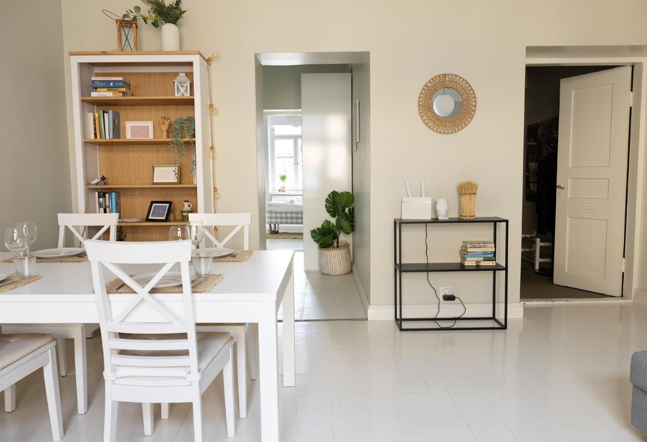 2Ndhomes Bright & Modern 1Br Home In Ullanlinna Helsínquia Exterior foto